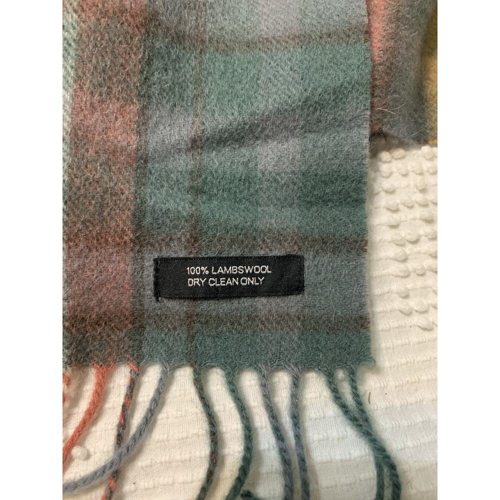 House of Hogarth Multicolor Plaid 100% lambswool Fringed Scarf Old Money Preppy - Picture 5 of 6